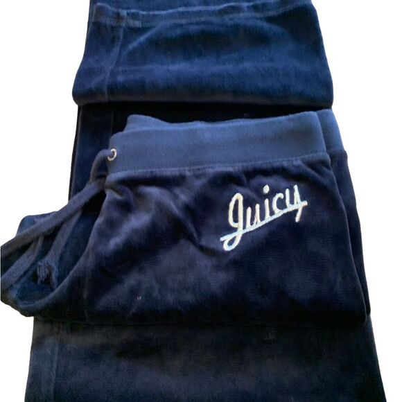 Pants - Juicy couture vintage velvet sweet pants EUC with silver letters Ladies Med